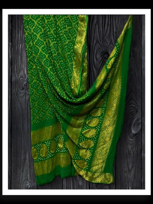 Parrot Banarasi Bandhani Dupatta Georgette