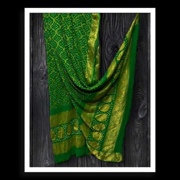 Parrot Banarasi Bandhani Dupatta Georgette