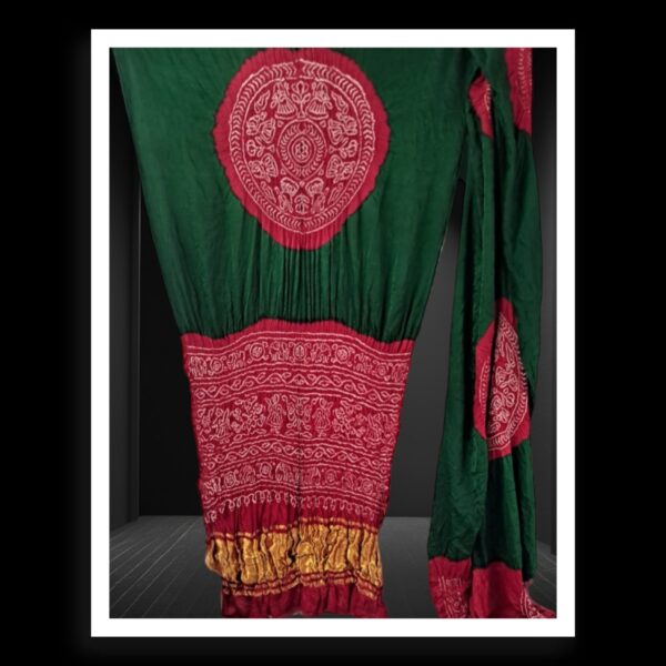 Red Green Ras Mandal Bandhani Saree Pure Gaji Silk
