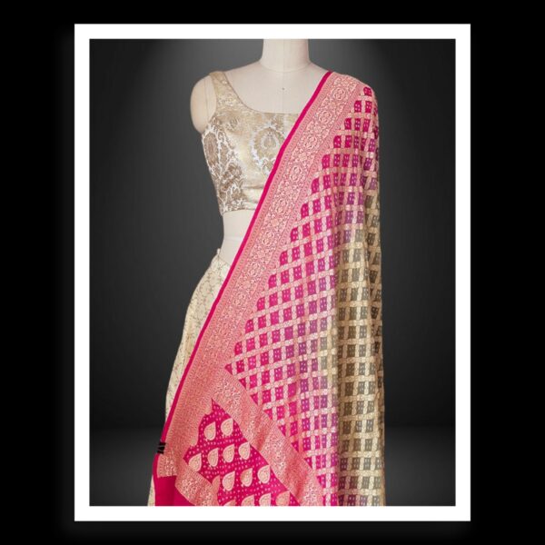 Banarasi Bandhani Pure Georgette Dupatta Pink Ivory - Image 2